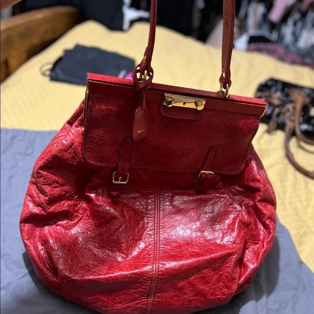Miu Miu Red Vitello Lux Leather Frame Top Handle Bag - Picture 2 of 5